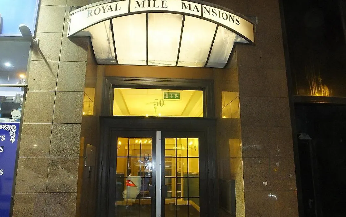Royal Mile Mansions 2 Bedroom - Edinburgh City Centre 0*,
