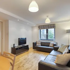 *amazing Location!*in Heart Of The City. 2br & Cot Edinburgh