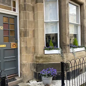 Apartamento Lovely Main Door 2 Bed, Edimburgo